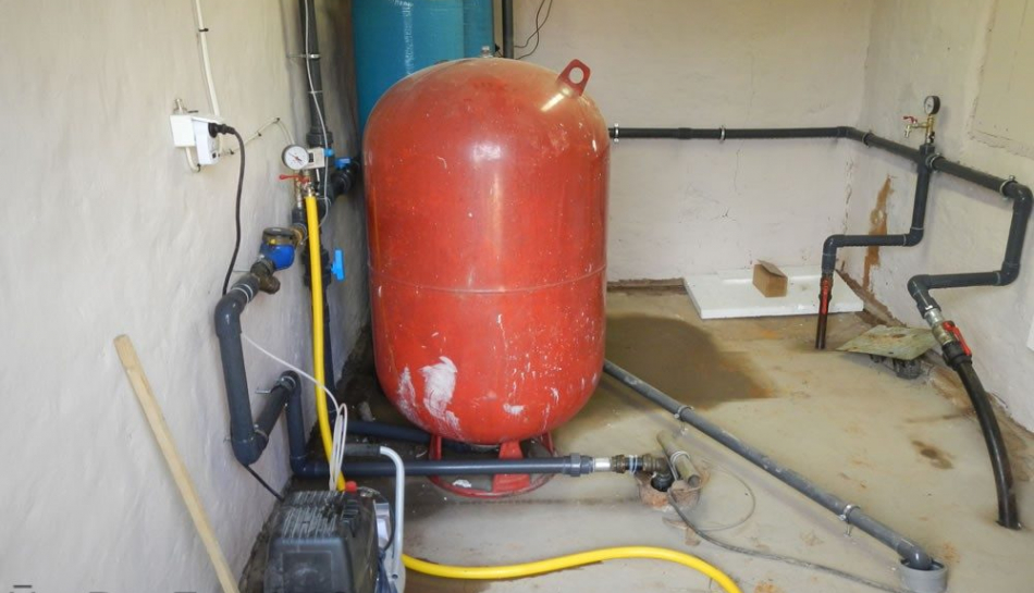 Hidroforu attīrīšana un dezinfekcija ūdens sūkņu stacijās